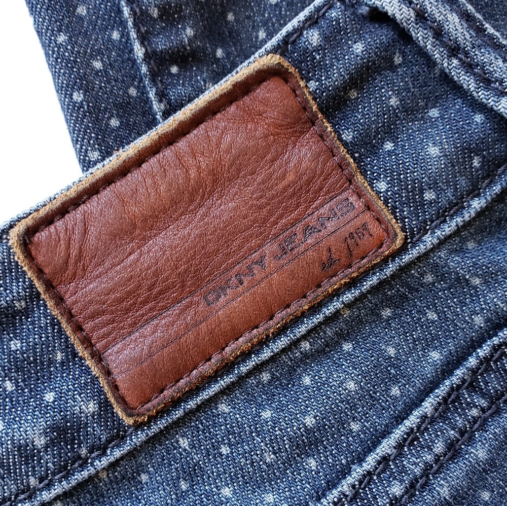 DKNY SoHo Skinny Jeans Broken-In Medium Wash - Picture 4 of 5